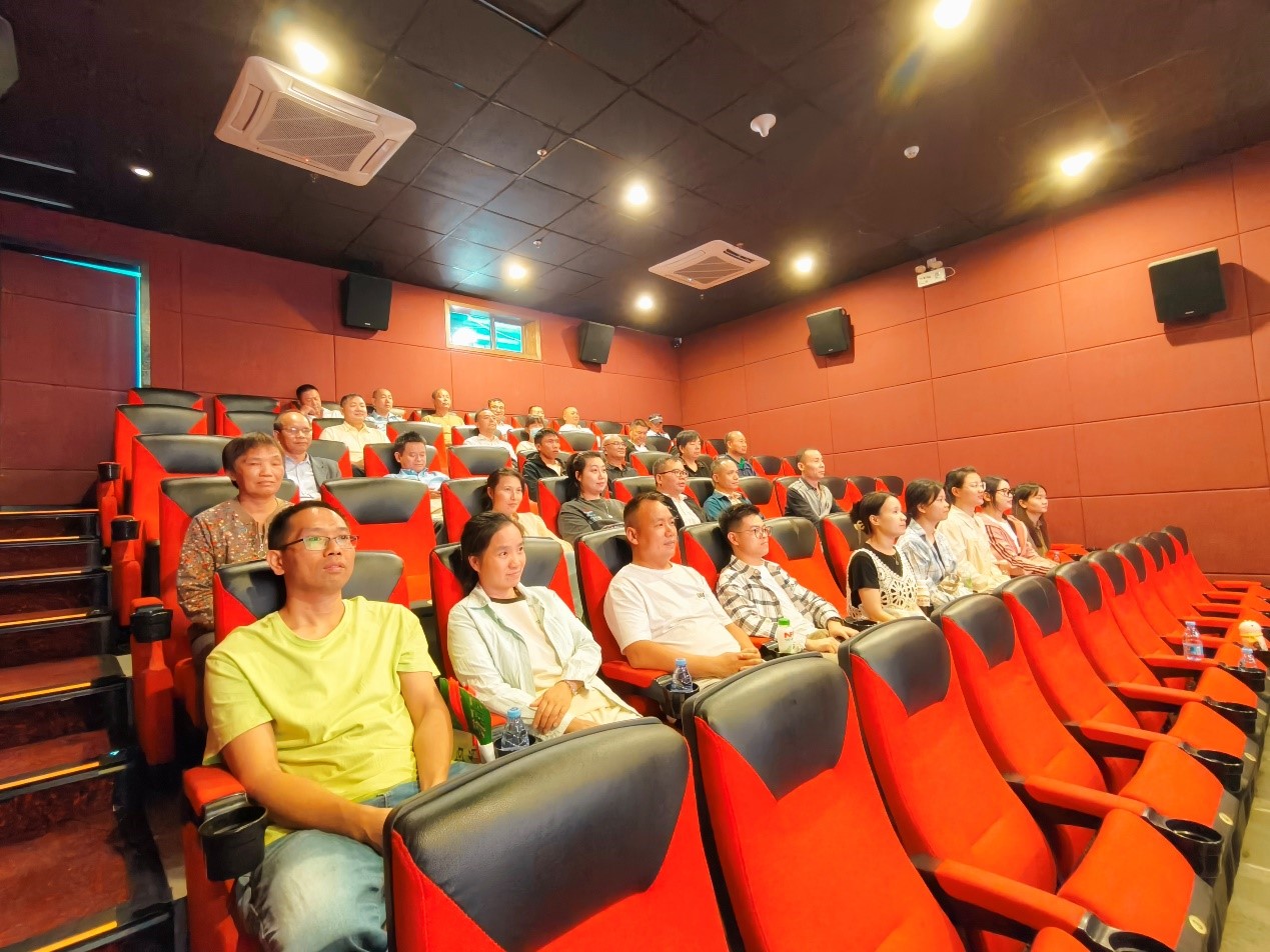 觀影活動(dòng)3.jpg 觀影活動(dòng)3.jpg